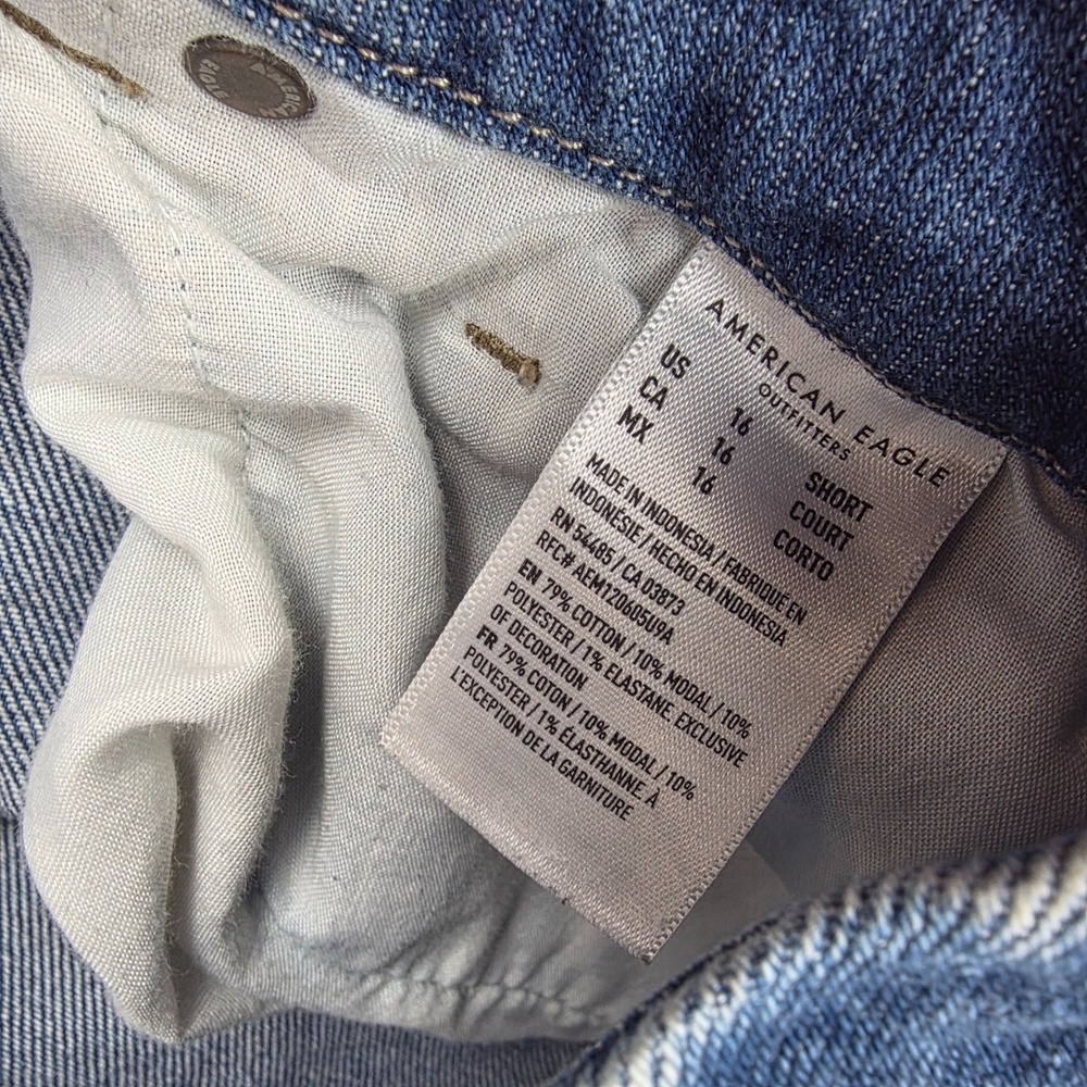 American Eagle Size 16 Short Curvy Mom Stretch Jean - Picture 9 of 10